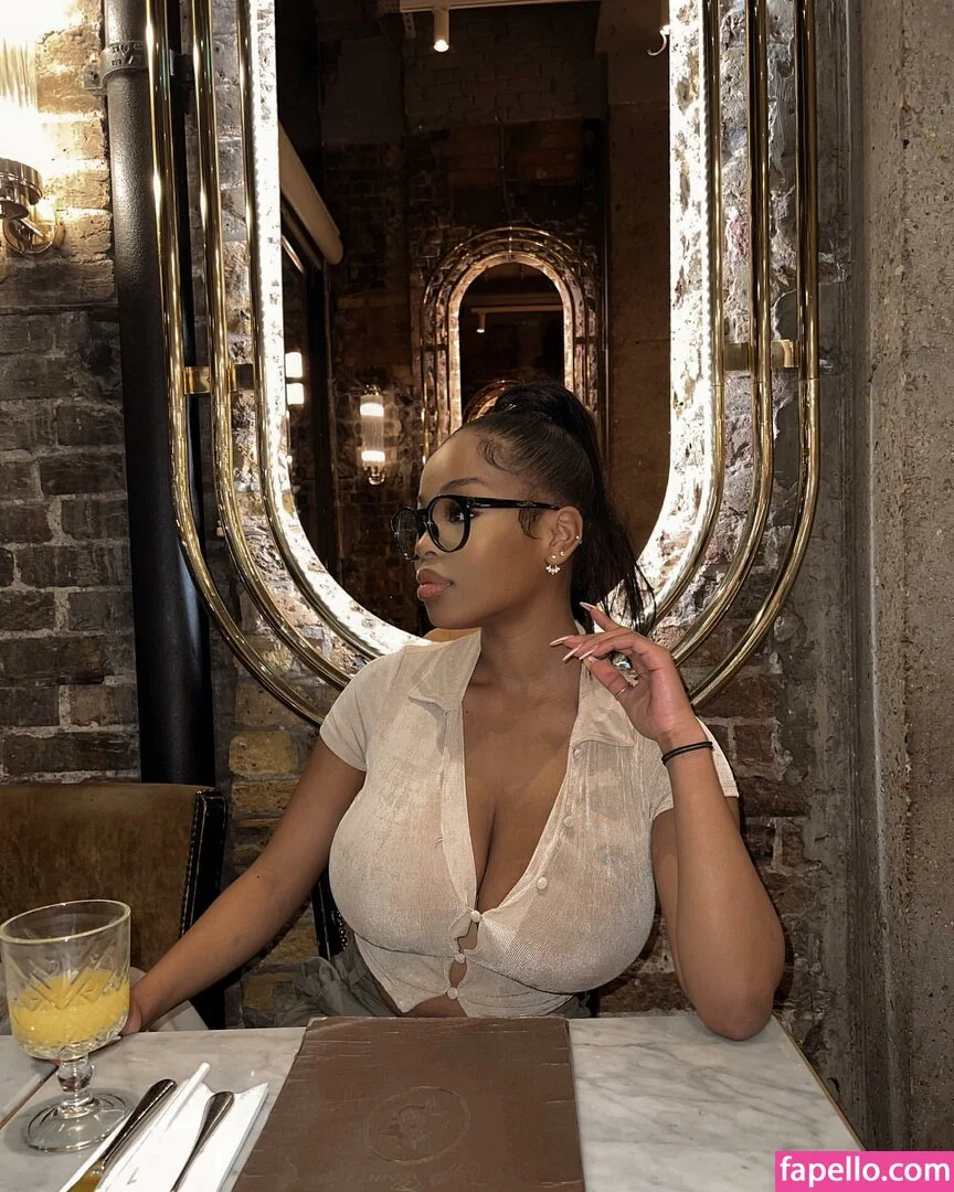 Angela Mishhhj Onlyfans Photo Gallery 