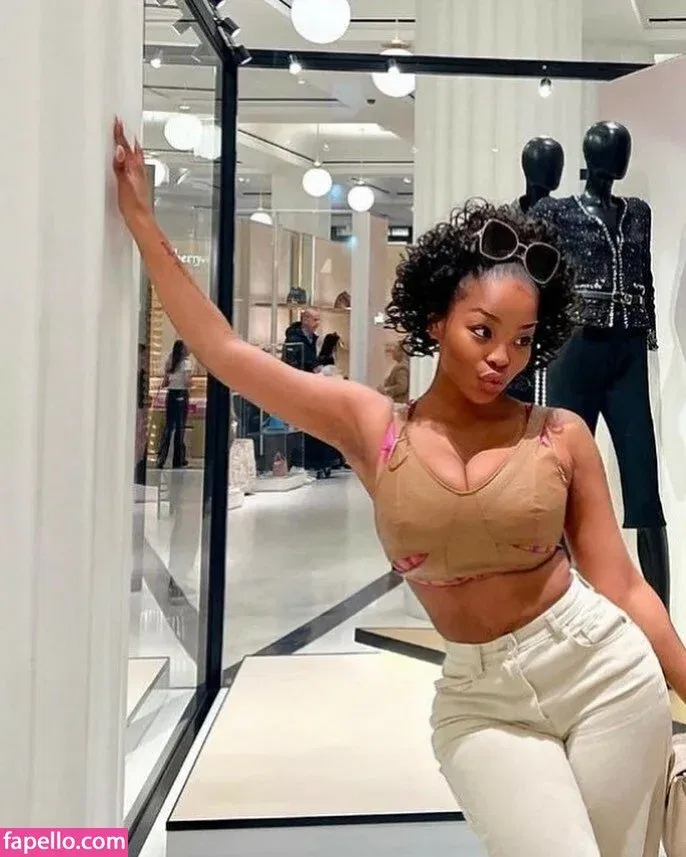 Angela Mishhhj Onlyfans Photo Gallery 