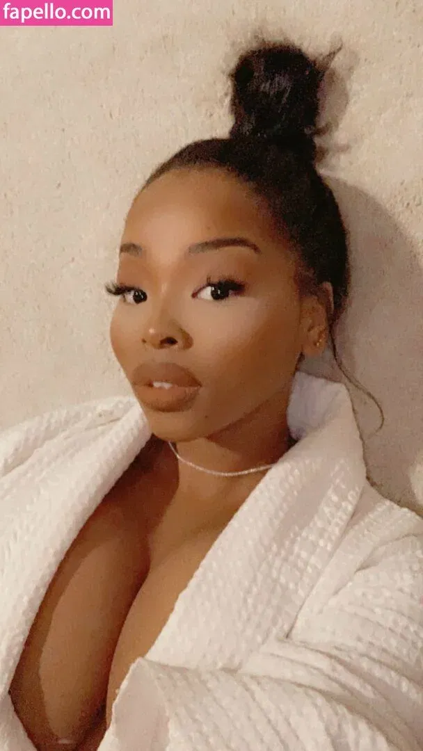 Angela Mishhhj Onlyfans Photo Gallery 