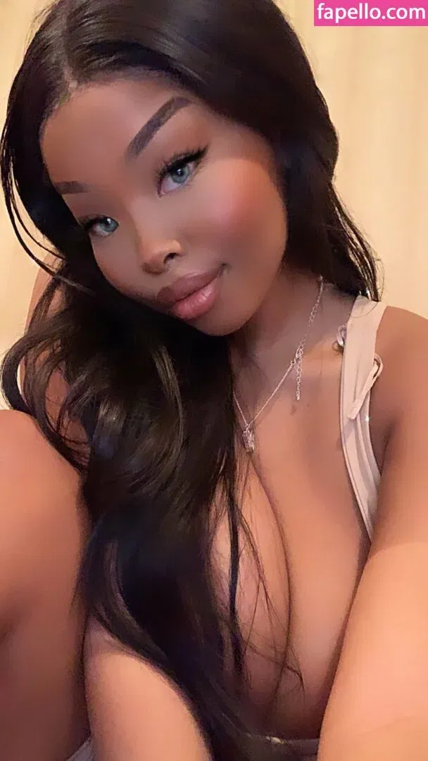 Angela Mishhhj Onlyfans Photo Gallery 