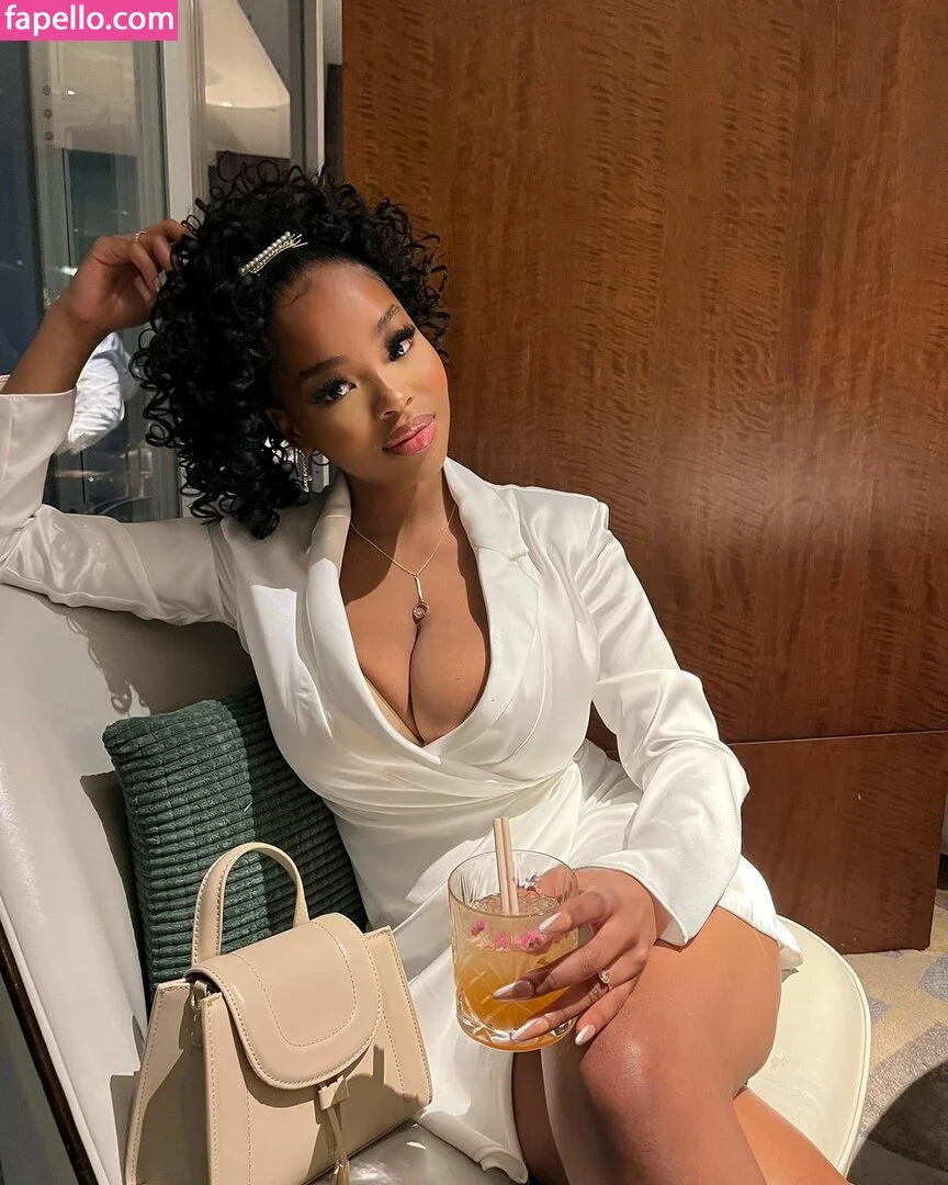 Angela Mishhhj Onlyfans Photo Gallery 