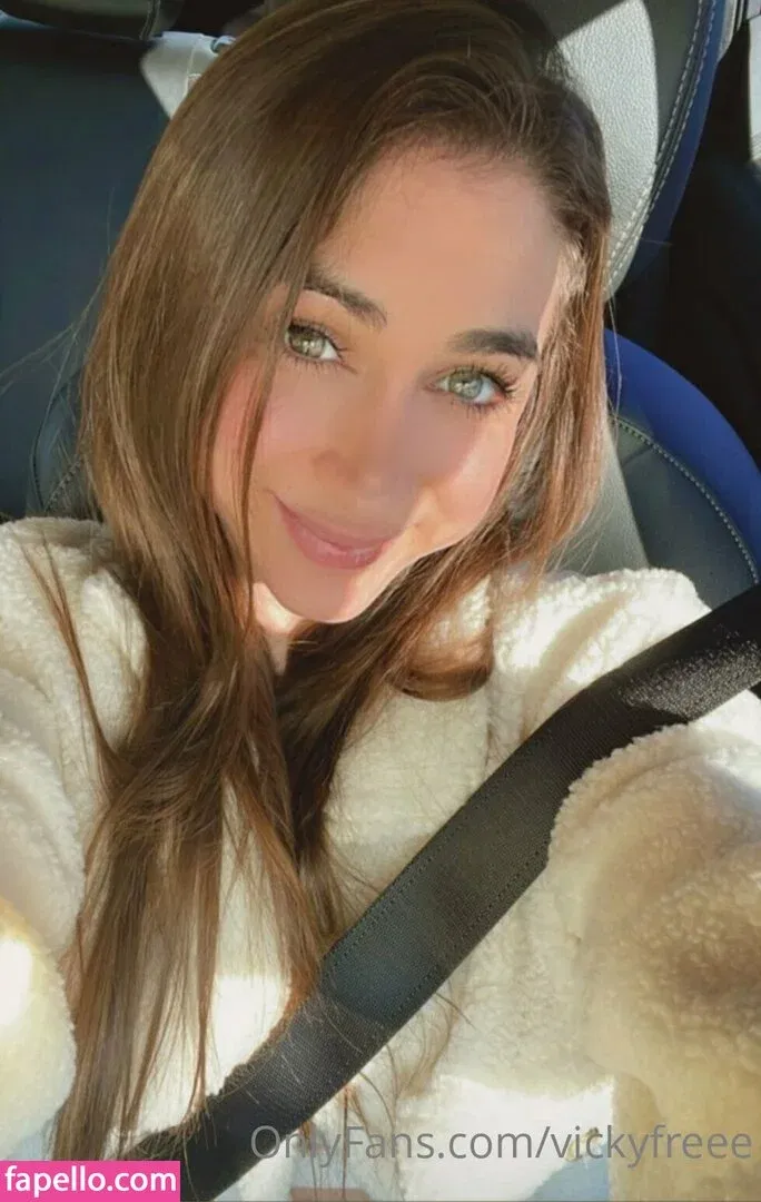 vicky.rose Onlyfans Photo Gallery 