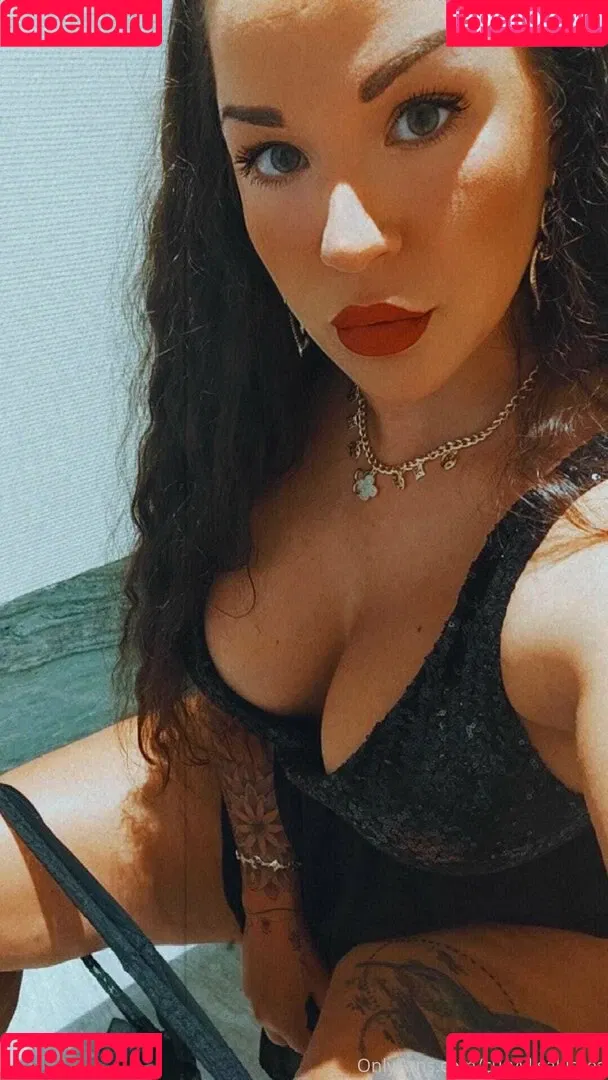 rosalie2311 Onlyfans Photo Gallery 