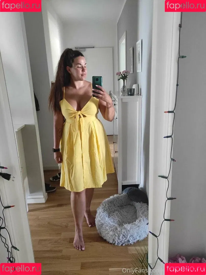 rosalie2311 Onlyfans Photo Gallery 