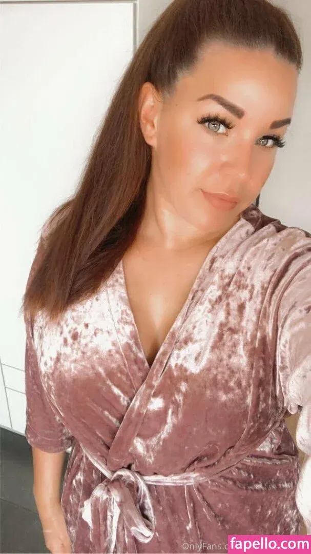 rosalie2311 Onlyfans Photo Gallery 