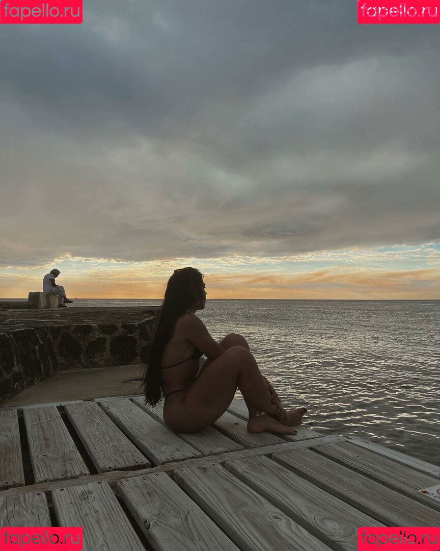 Zamira Garcia Onlyfans Photo Gallery 