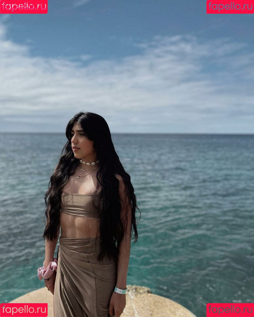 Zamira Garcia Onlyfans Photo Gallery 