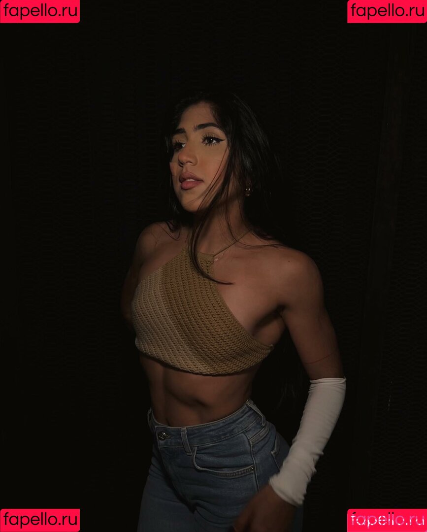 Zamira Garcia Onlyfans Photo Gallery 