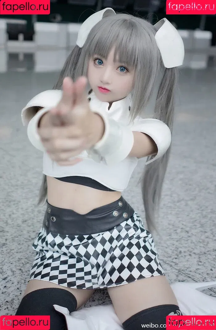 SeeU Cosplay Onlyfans Photo Gallery 