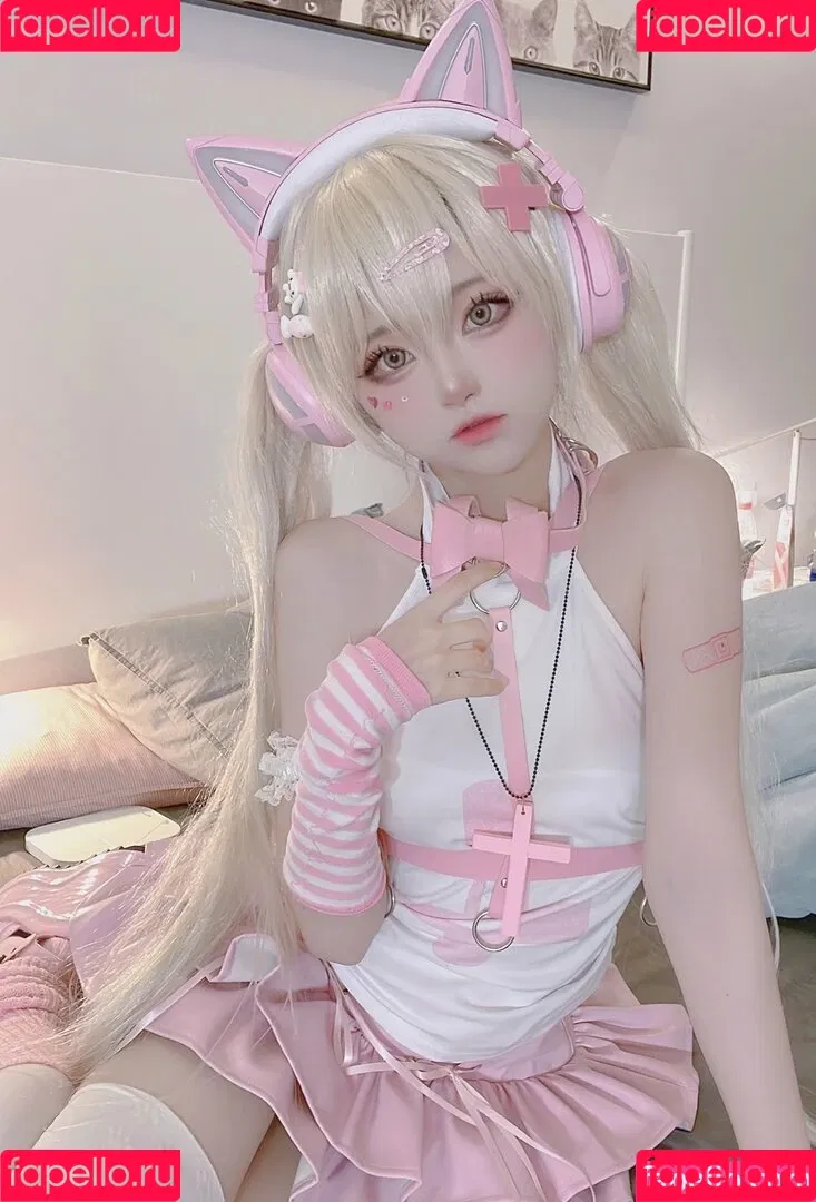 SeeU Cosplay Onlyfans Photo Gallery 