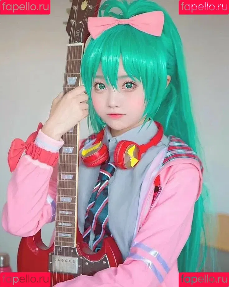 SeeU Cosplay Onlyfans Photo Gallery 