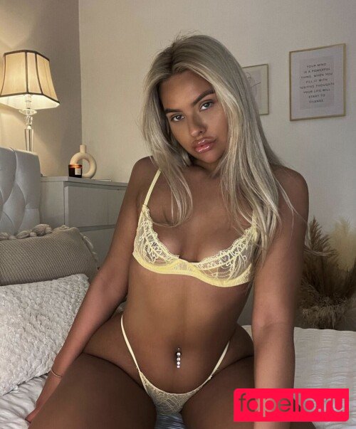 Hollyhenson Nude Onlyfans Photo 25