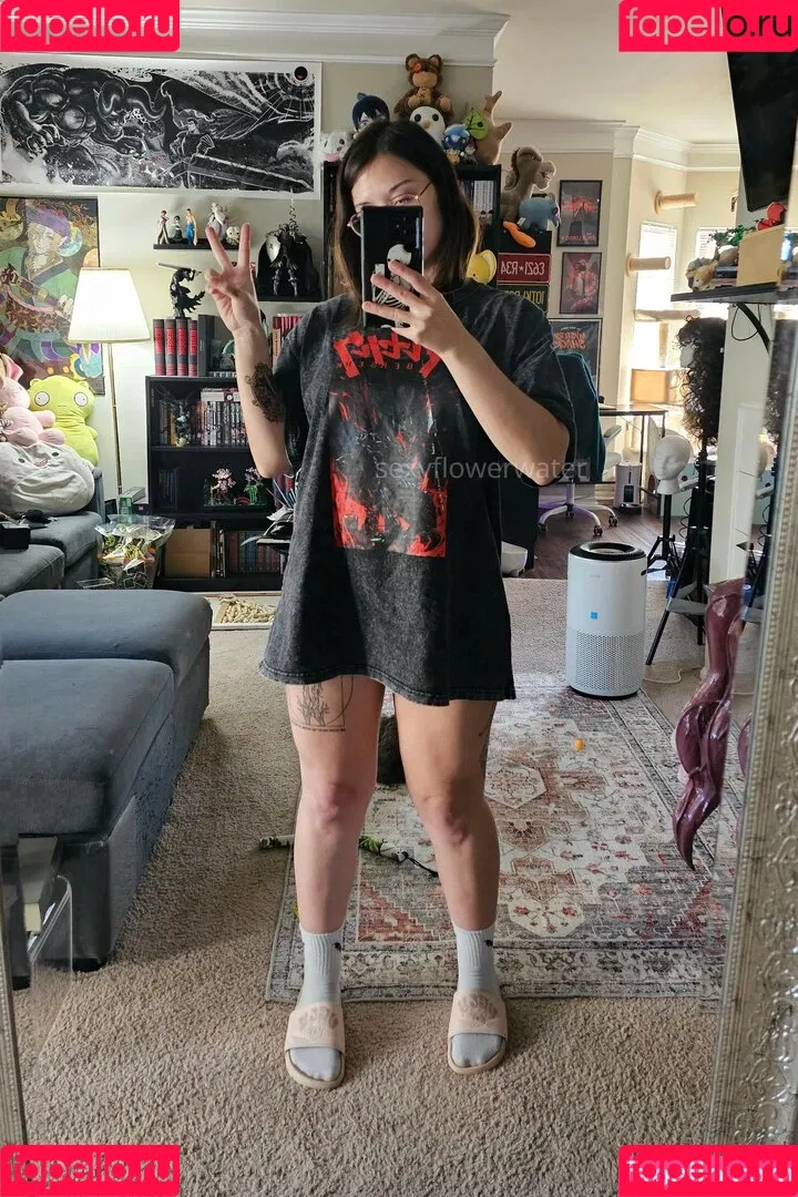 SexyWaterFlower Onlyfans Photo Gallery 