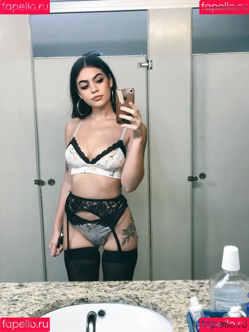 AlmondMilkHunni Onlyfans Photo Gallery 