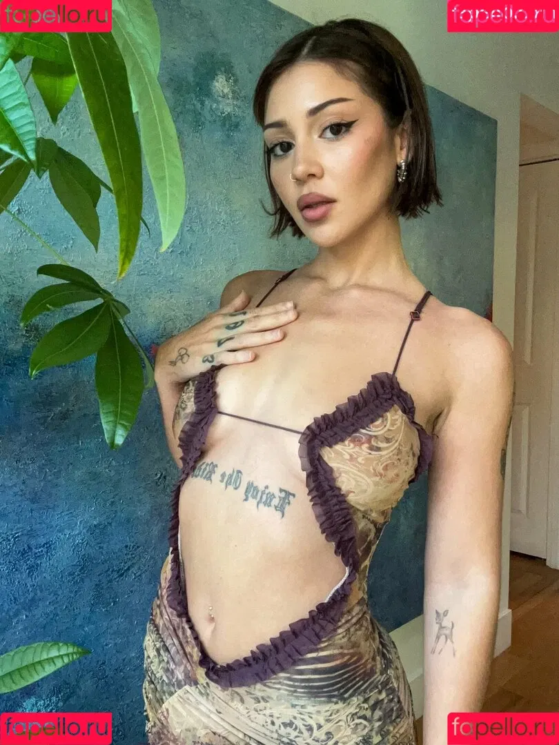 AlmondMilkHunni Onlyfans Photo Gallery 