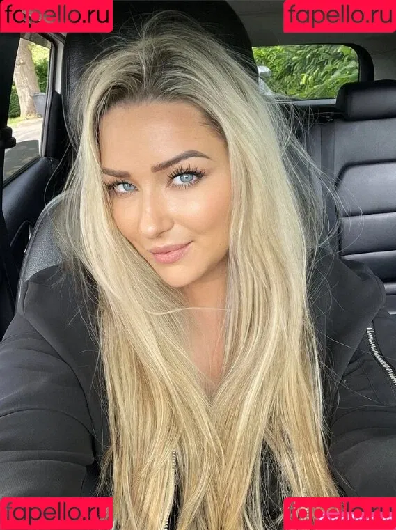 Poppy Peach Onlyfans Photo Gallery 