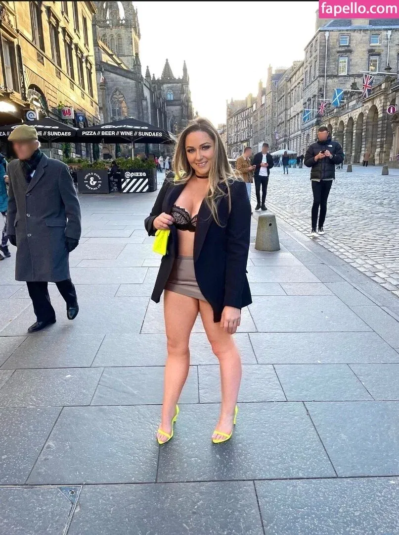 Poppy Peach Onlyfans Photo Gallery 