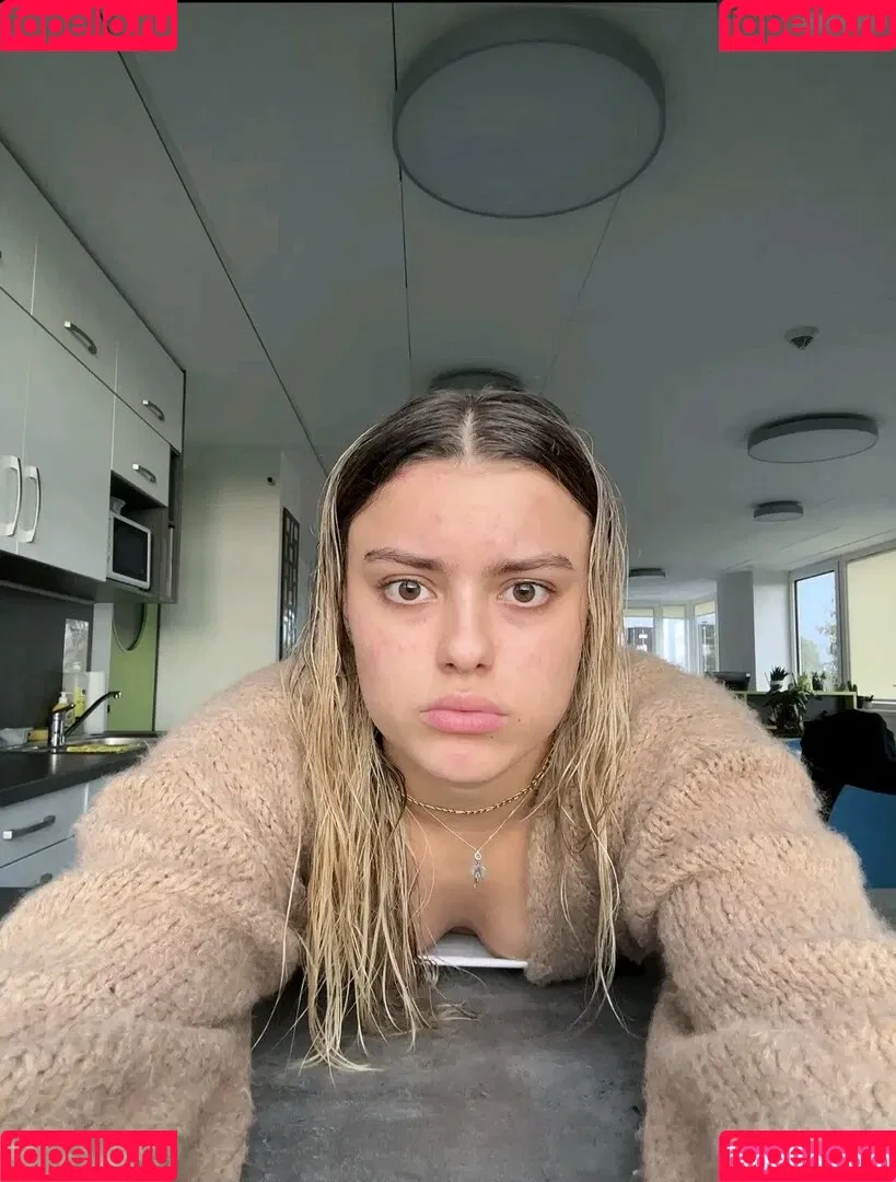 Emma Malewski Onlyfans Photo Gallery 