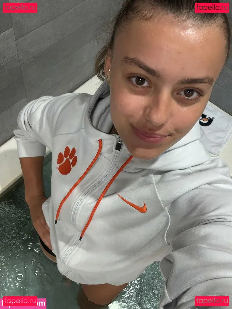 Emma Malewski Onlyfans Photo Gallery 