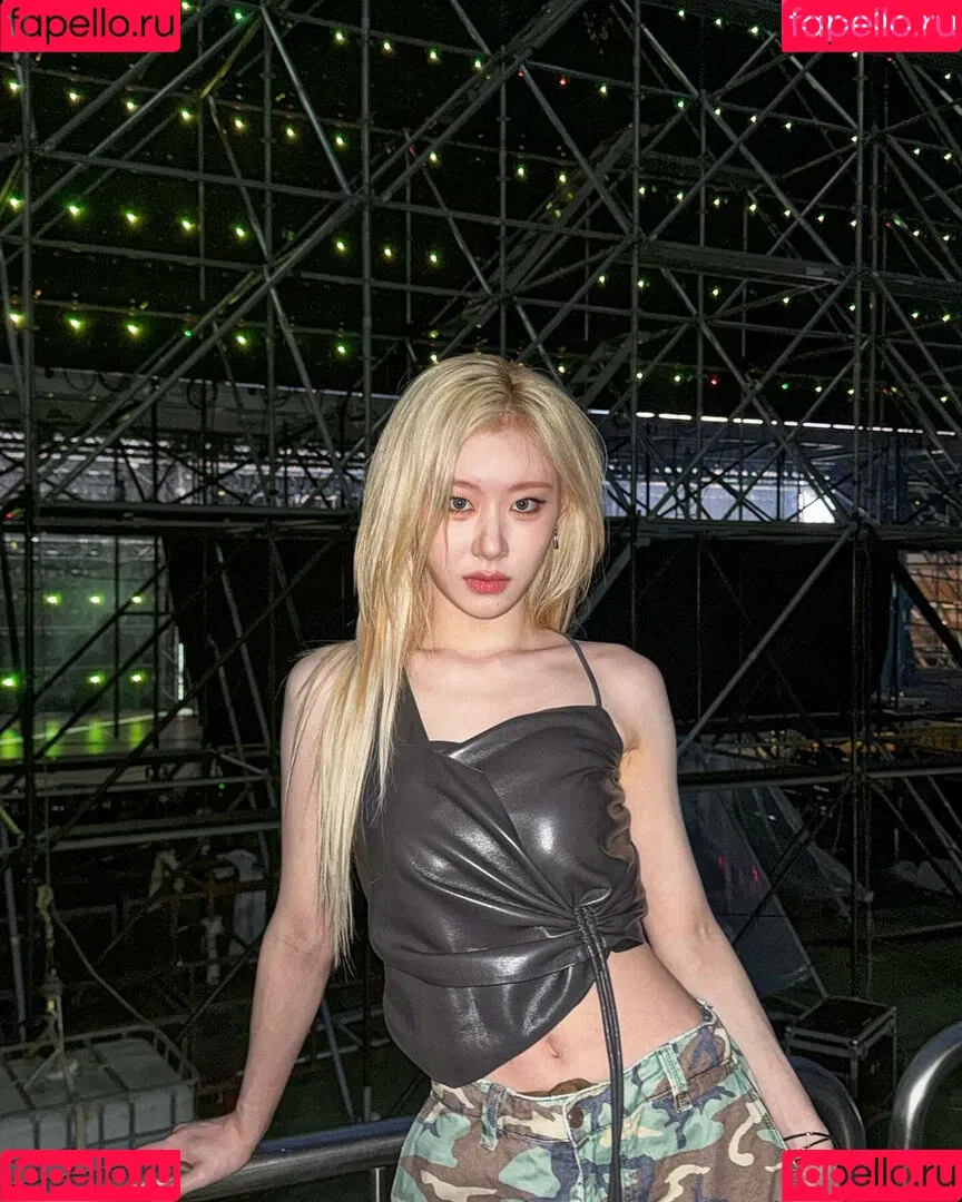 Chaeryeong Onlyfans Photo Gallery 