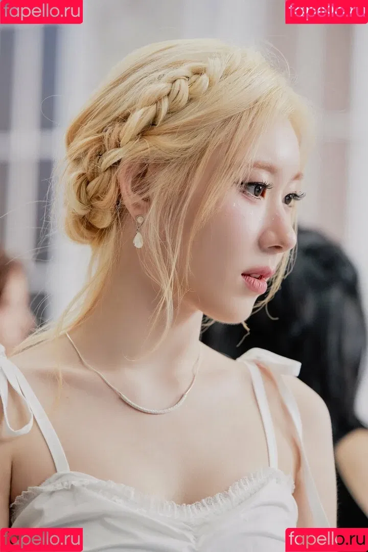 Chaeryeong Onlyfans Photo Gallery 