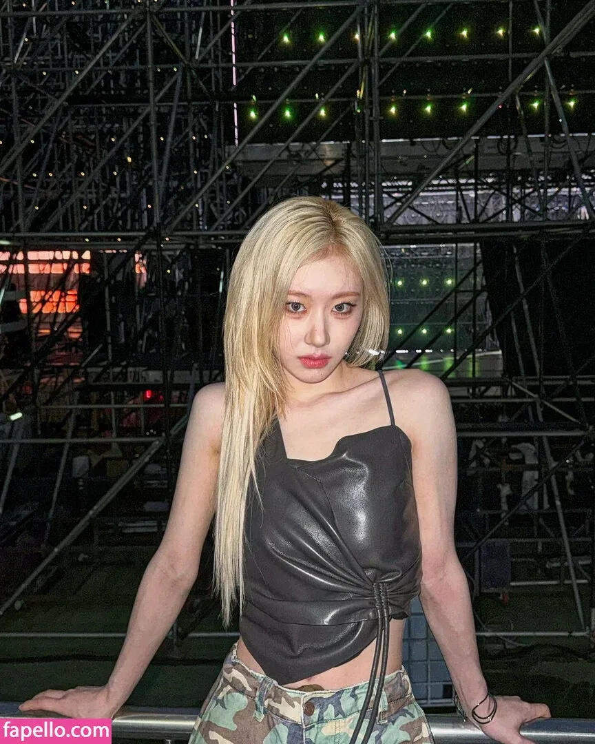 Chaeryeong Onlyfans Photo Gallery 