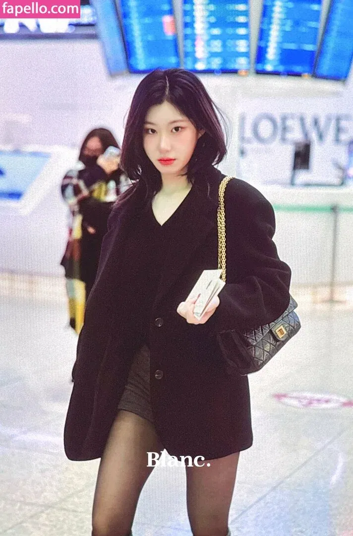 Chaeryeong Onlyfans Photo Gallery 