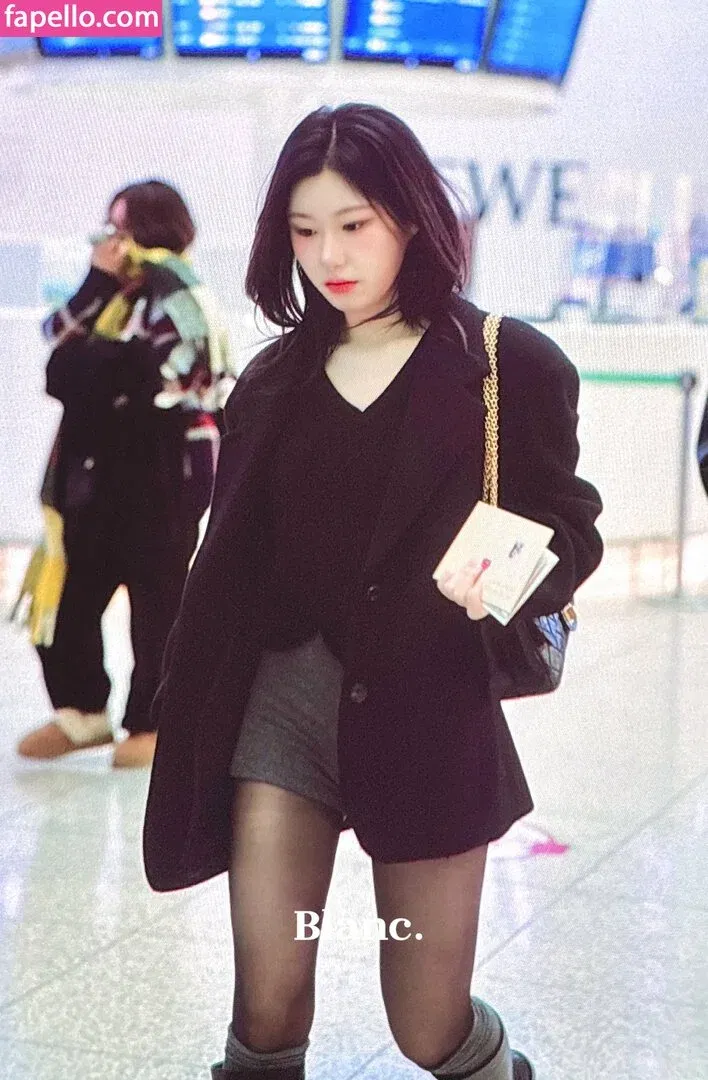 Chaeryeong Onlyfans Photo Gallery 