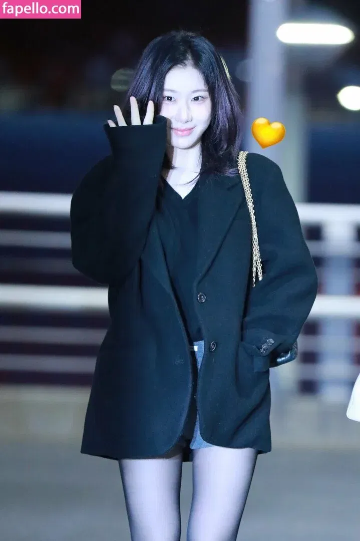 Chaeryeong Onlyfans Photo Gallery 