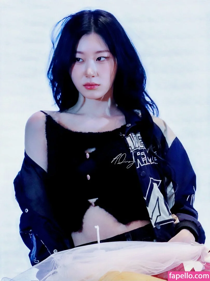 Chaeryeong Onlyfans Photo Gallery 