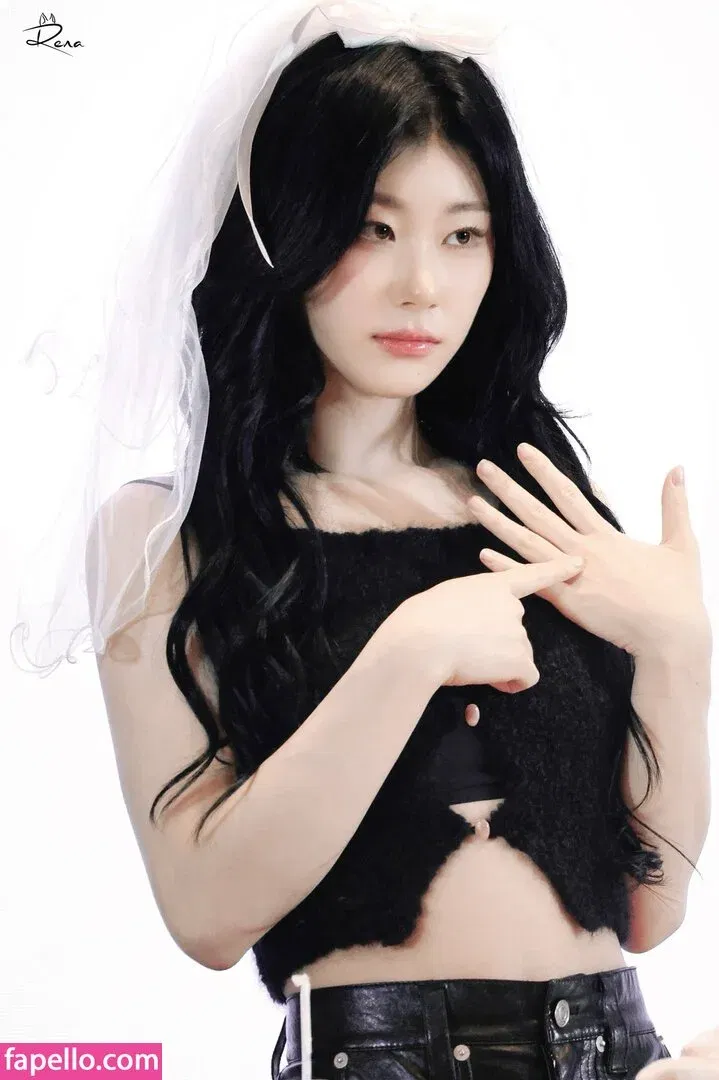 Chaeryeong Onlyfans Photo Gallery 