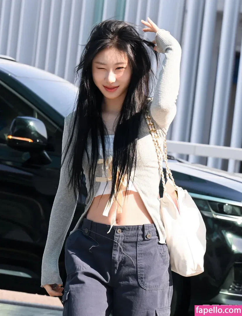 Chaeryeong Onlyfans Photo Gallery 
