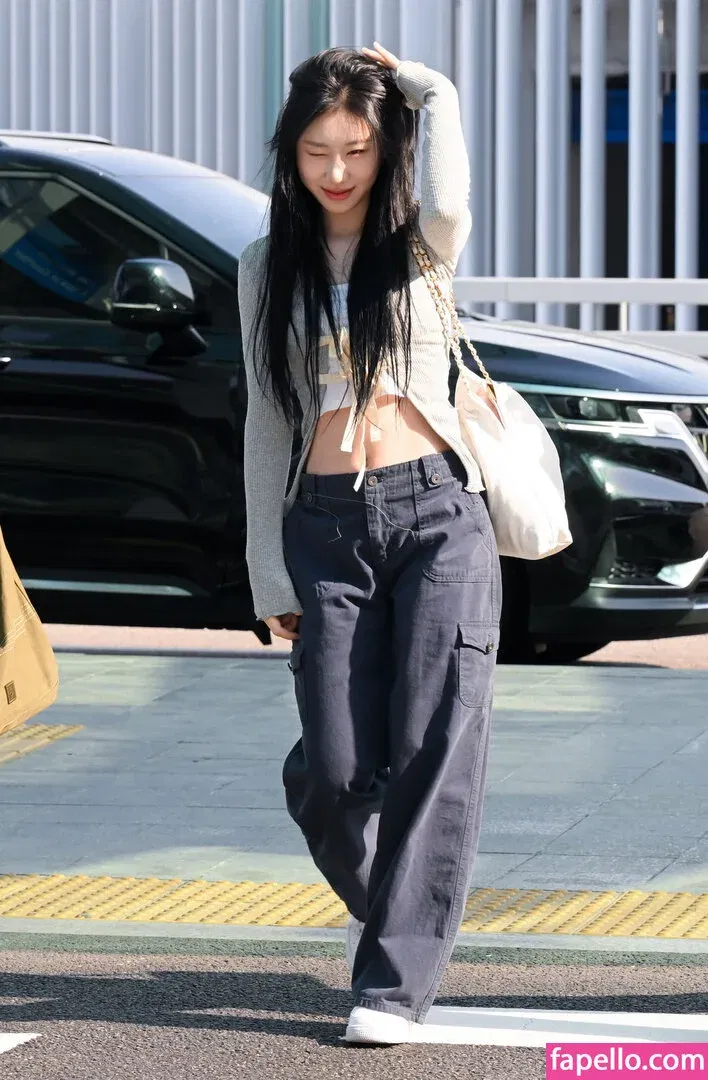 Chaeryeong Onlyfans Photo Gallery 
