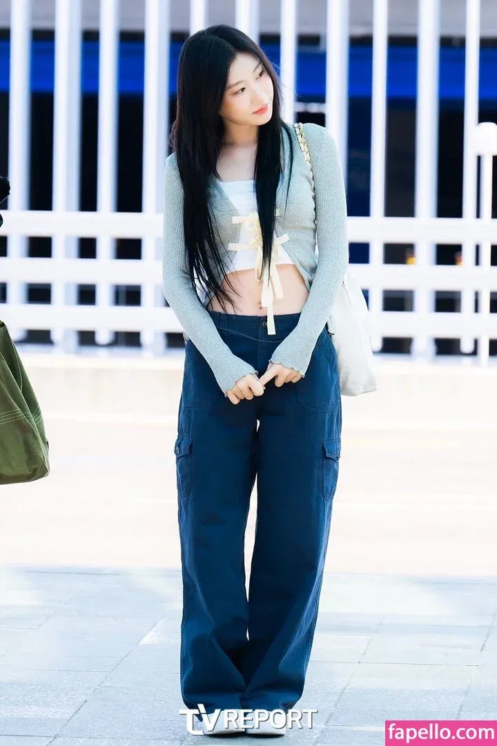 Chaeryeong Onlyfans Photo Gallery 