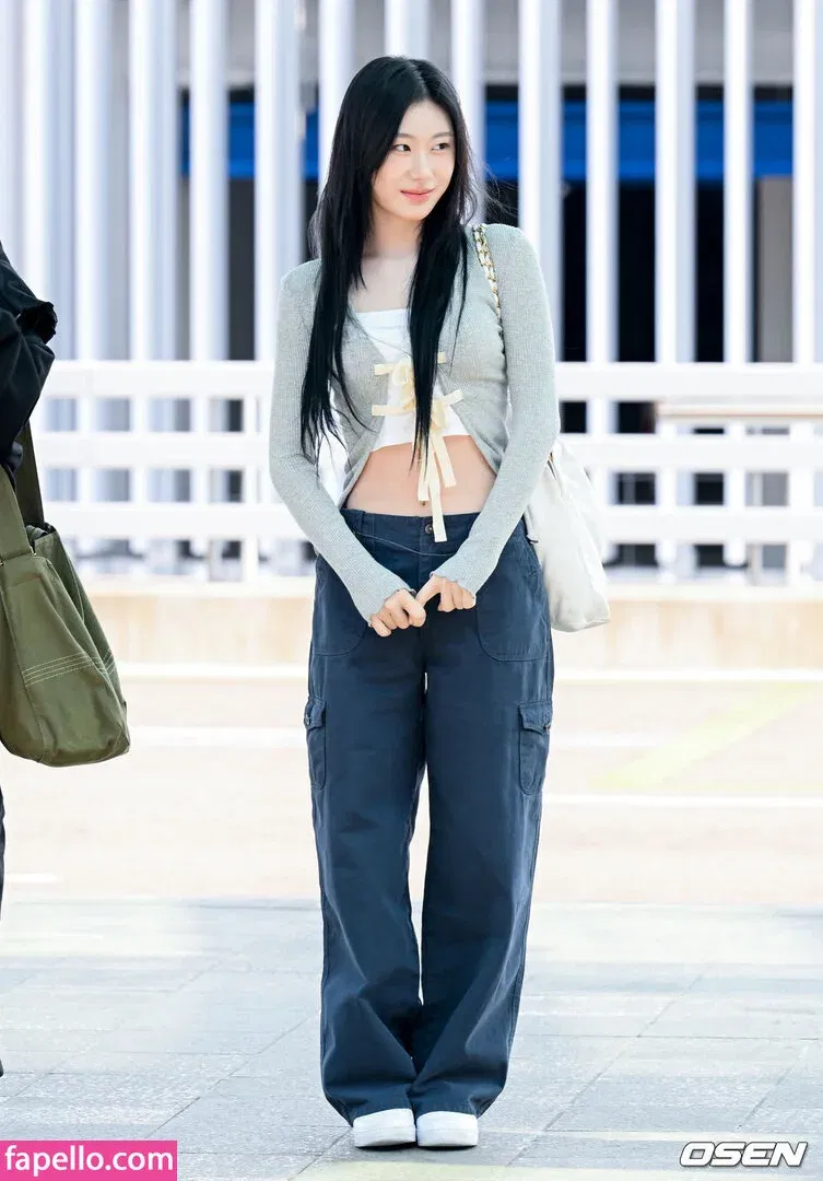 Chaeryeong Onlyfans Photo Gallery 