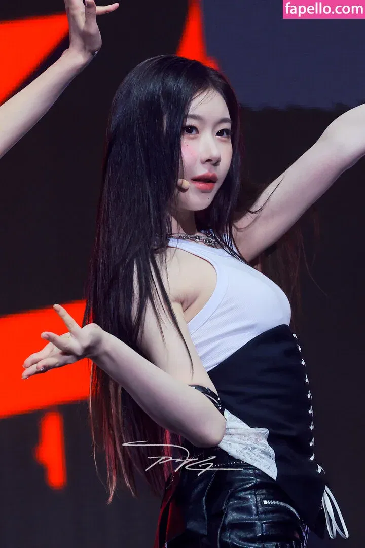 Chaeryeong Onlyfans Photo Gallery 