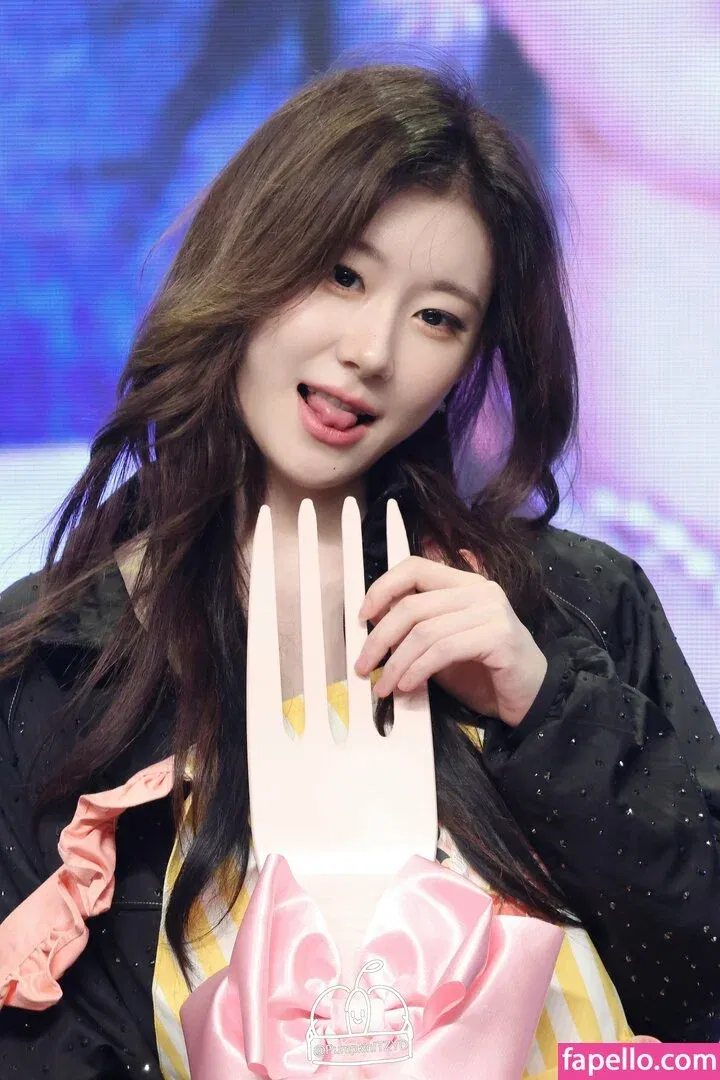 Chaeryeong Onlyfans Photo Gallery 