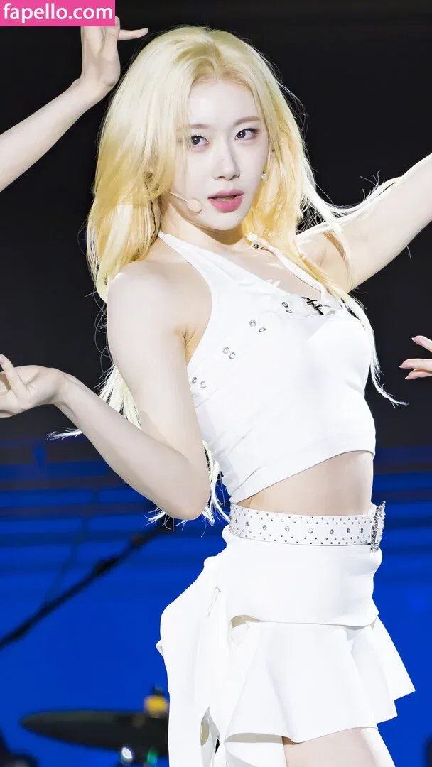 Chaeryeong Onlyfans Photo Gallery 