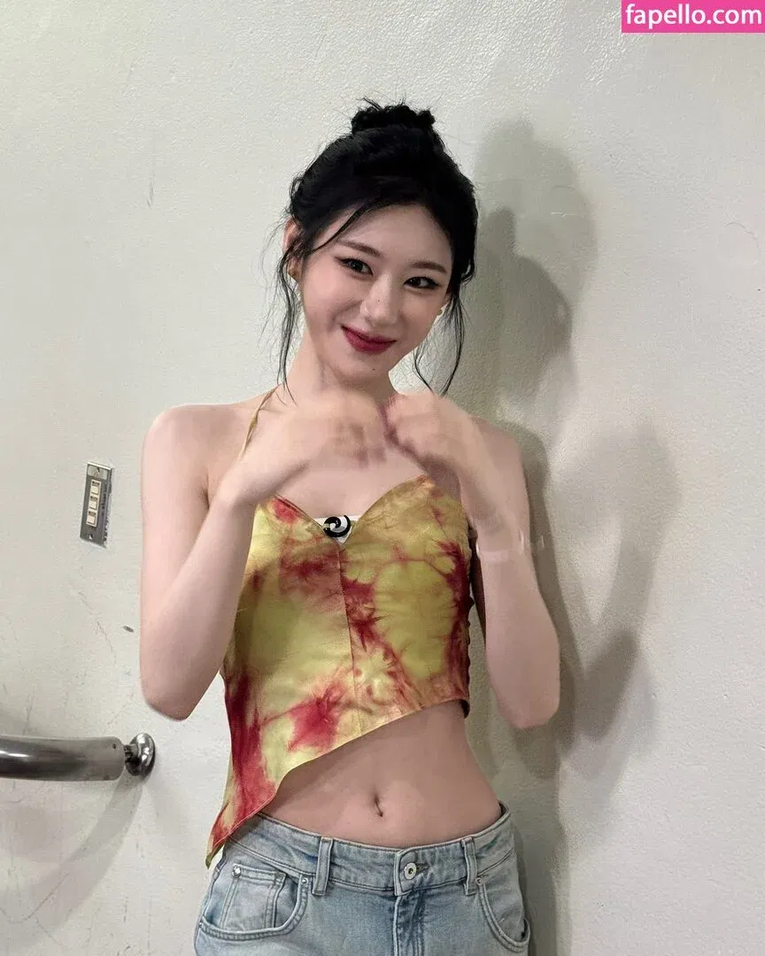 Chaeryeong Onlyfans Photo Gallery 