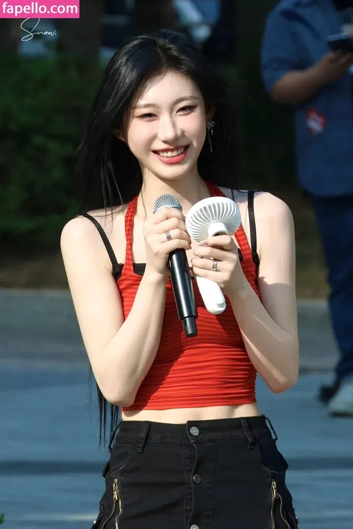 Chaeryeong Onlyfans Photo Gallery 