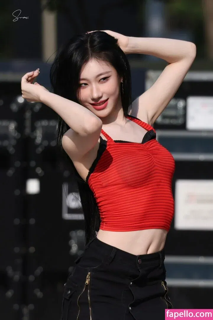 Chaeryeong Onlyfans Photo Gallery 