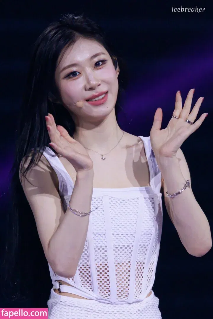 Chaeryeong Onlyfans Photo Gallery 