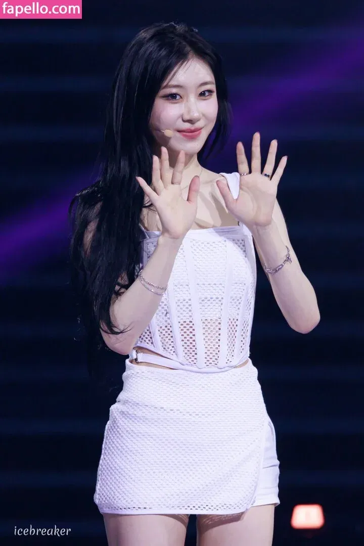 Chaeryeong Onlyfans Photo Gallery 