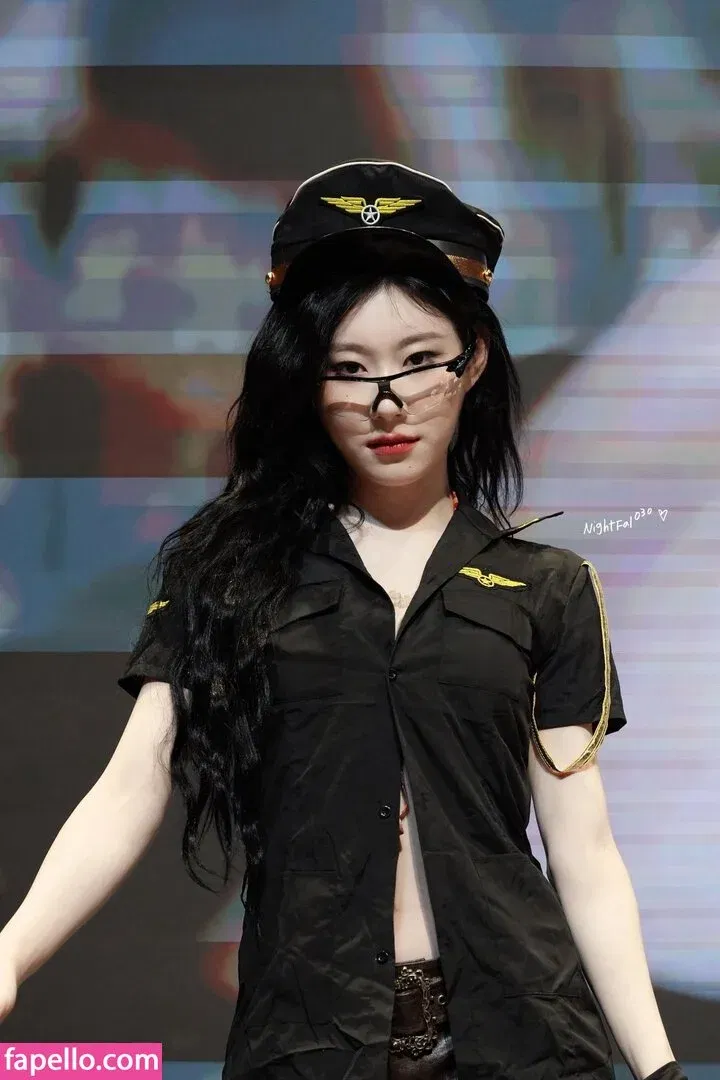 Chaeryeong Onlyfans Photo Gallery 