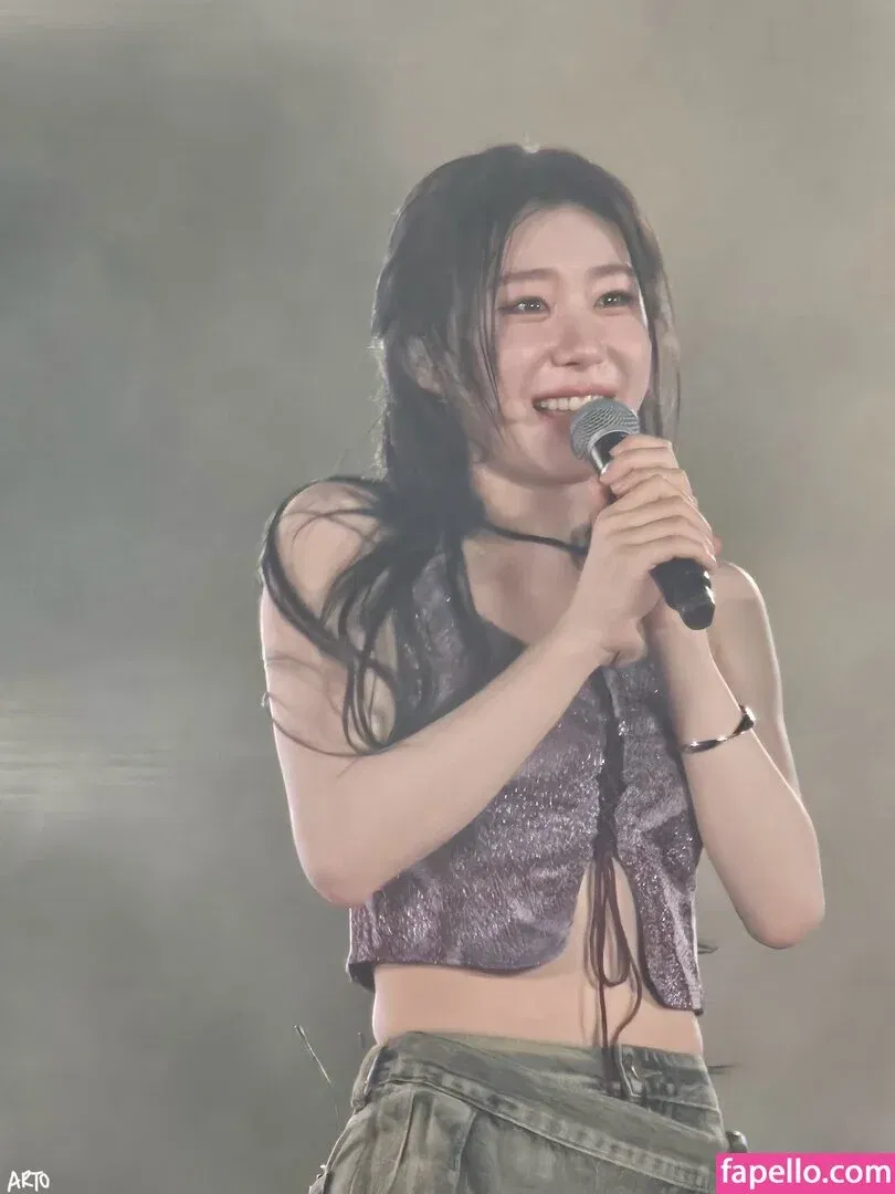 Chaeryeong Onlyfans Photo Gallery 