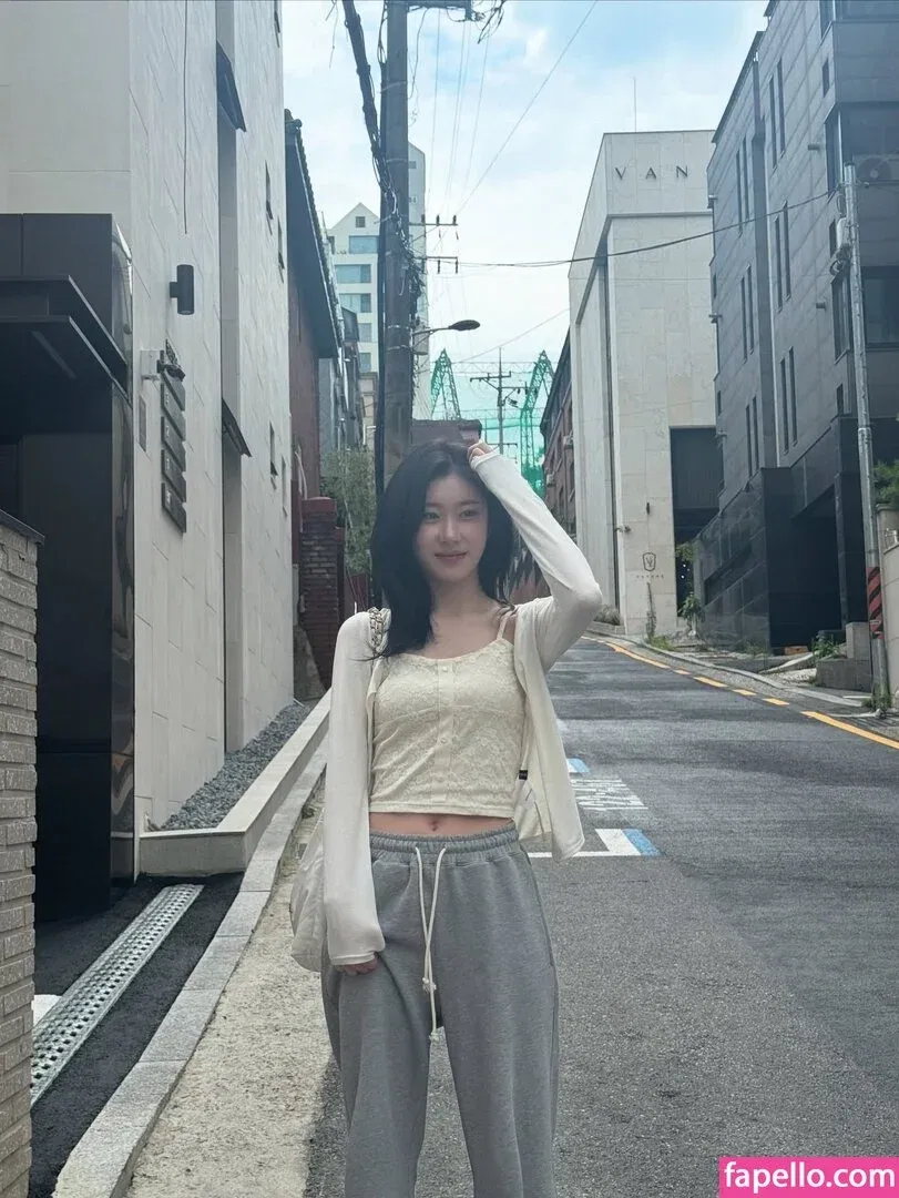 Chaeryeong Onlyfans Photo Gallery 