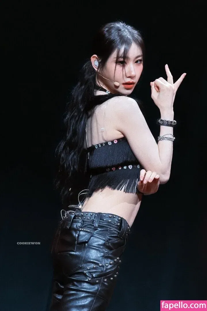 Chaeryeong Onlyfans Photo Gallery 