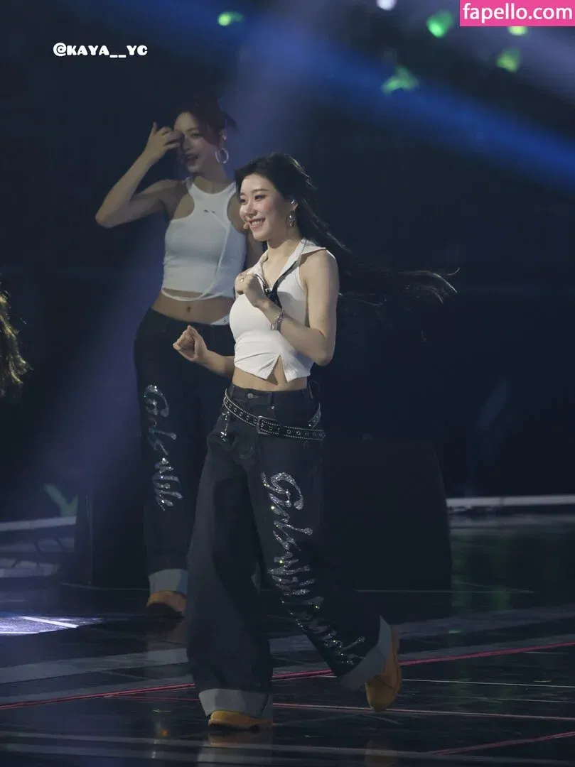 Chaeryeong Onlyfans Photo Gallery 