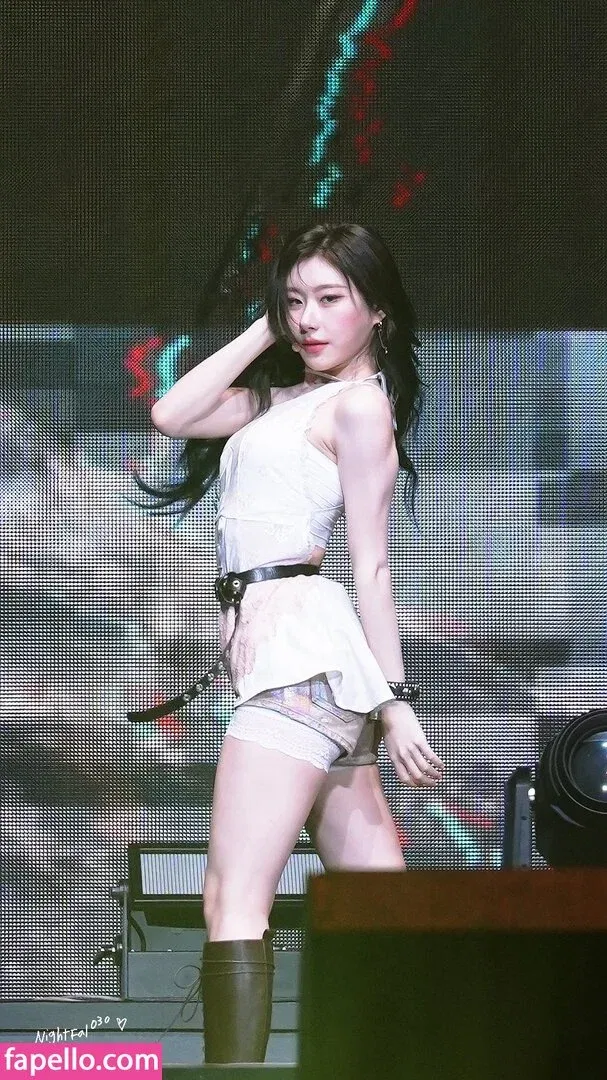 Chaeryeong Onlyfans Photo Gallery 