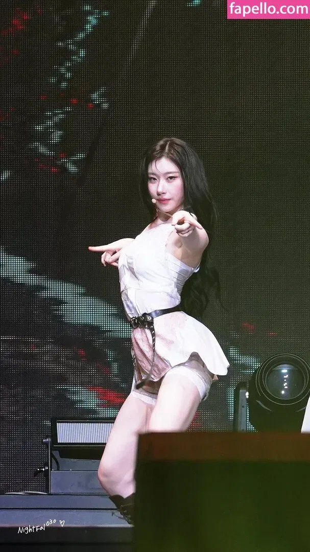 Chaeryeong Onlyfans Photo Gallery 